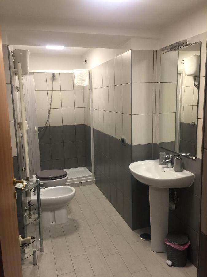 B&B Feni Pompeï Buitenkant foto